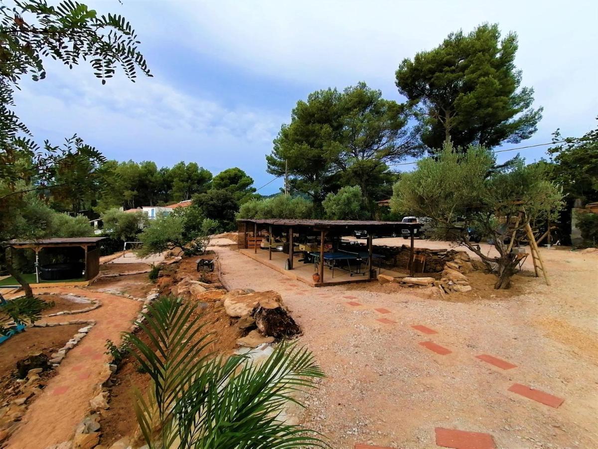 Dépend Atypiq Bohème,piscine chauffée toute l'année, jacuzzi,sauna,loisirs nature Le Beausset Esterno foto